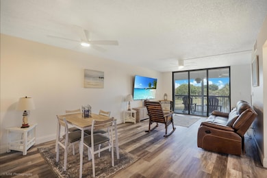 Clearwater of Meadowlakes unit 538, Deerfield Beach, FL 33442 - photo 3