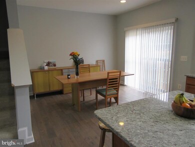 8175 Glade Bank Dr, Manassas, VA 20111 - photo 7