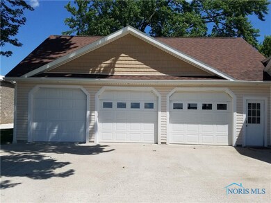 20805 W Camper Rd, Genoa, OH 43430 - photo 2