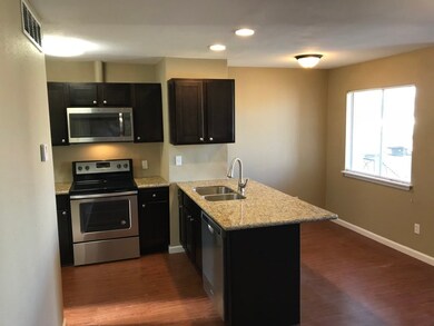 638 Heidrich St unit 26, Houston, TX 77018 - photo 2