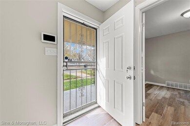 11392 Evergreen Ave, Detroit, MI 48228 - photo 2