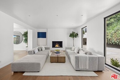 8620 Skyline Dr, Los Angeles, CA 90046 - photo 6