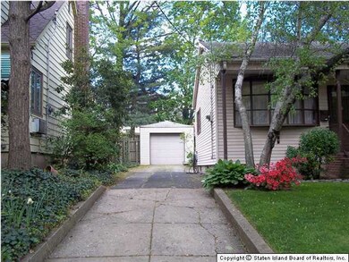 162 Kissel Ave, Staten Island, NY 10310 - photo 4