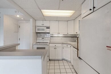 73 Broad Reach unit T77C, Weymouth, MA 02191 - photo 3