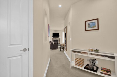 2574NERobinsonSt-12