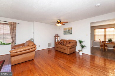 17401 Cosgrove Way, Dumfries, VA 22026 - photo 4