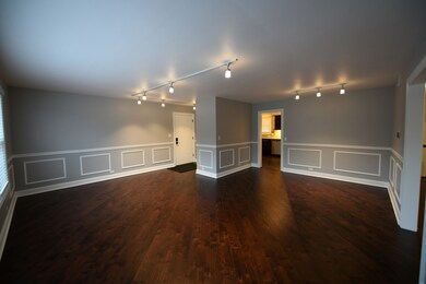 2739 W Glenlake Ave unit 2W, Chicago, IL 60659 - photo 4