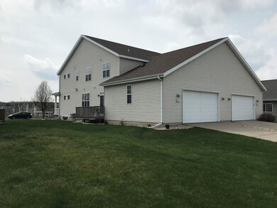 5220 Sassafras Dr, Fitchburg, WI 53711 - photo 2