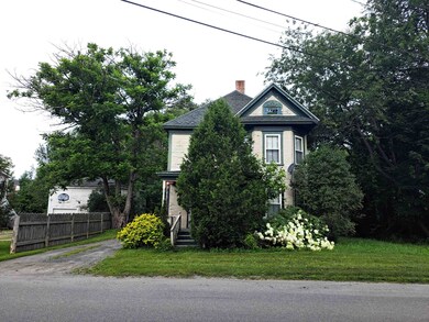 9 Monadnock St, Colebrook, NH 03576 - photo 4