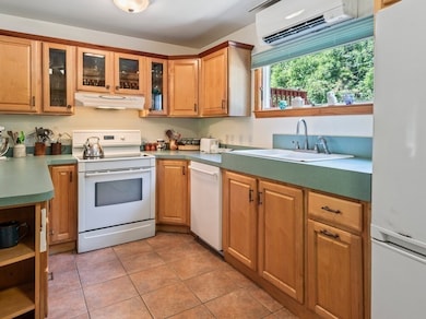 189 Maple Ave, Rutland, MA 01543 - photo 3