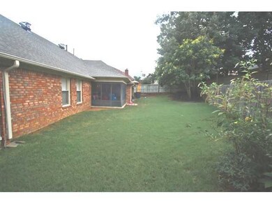 Great Fenced Backyard for kids to play! Wonderful 