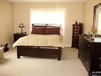 42 Kelton Ct, Albany, NY 12209 - photo 6