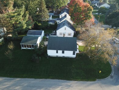 1262 Carlton Ave NE, Grand Rapids, MI 49505 - photo 3