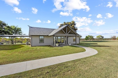 602 N Water St, Savoy, TX 75479 - photo 5