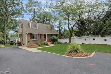 488 Baxter Ave, Wyckoff, NJ 07481 - photo 3