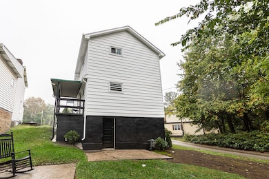 26 Sycamore St, Uniontown, PA 15401 - photo 6