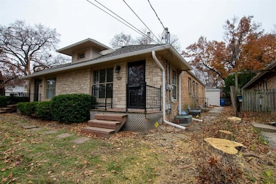 4931 Woodland Ave unit 4931, Des Moines, IA 50312 - photo 2