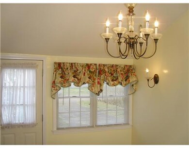 26 Metcalf St, Warwick, RI 02888 - photo 4