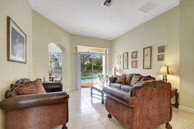 8123 Woodslanding Trail, West Palm Beach, FL 33411 - photo 7