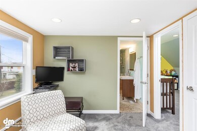 03-Living Room 1-ELKO4080
