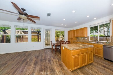 26835 Northbrooke Ln, Valencia, CA 91355 - photo 7