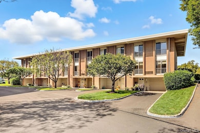 Milton Harbor House unit H3, Rye, NY 10580 - photo 3