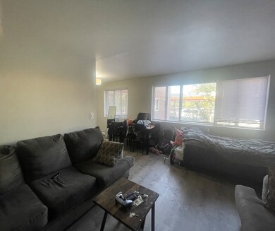 7120 N Sheridan Rd unit 218, Chicago, IL 60626 - photo 2