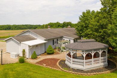 6053 Cristland Hill Rd, Thornville, OH 43076 - photo 2