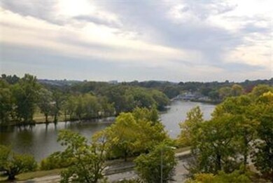 221 Mt Auburn unit 505, Cambridge, MA 02138 - photo 5