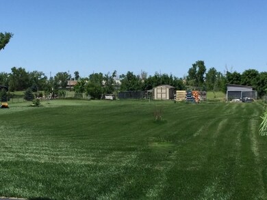 9131 W Front Rd, North Platte, NE 69101 - photo 2