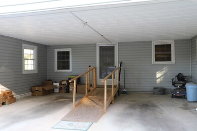 693 Sapps Lake Rd, Enigma, GA 31749 - photo 5