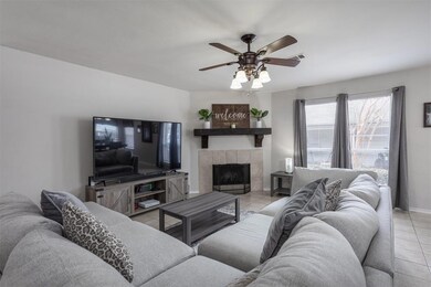 407 E Maple St, Celina, TX 75009 - photo 4