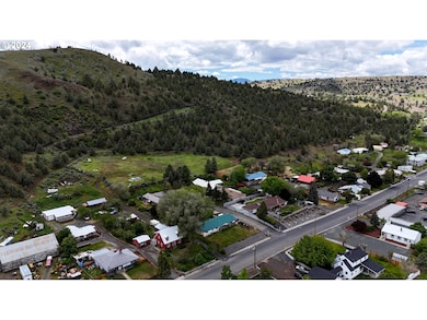 640 SE Hillcrest Rd, John Day, OR 97845 - photo 2