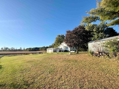 W10349 Valley View Rd, Shawano, WI 54166 - photo 2