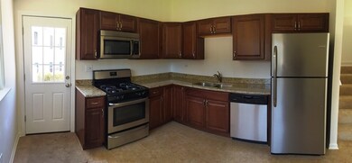 1628 Sacramento Ct, Carpentersville, IL 60110 - photo 5