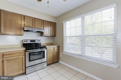 11417 Honeysuckle Ct unit 3-2, Upper Marlboro, MD 20774 - photo 5