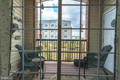 8616 Wintergreen Ct unit 204, Odenton, MD 21113 - photo 4