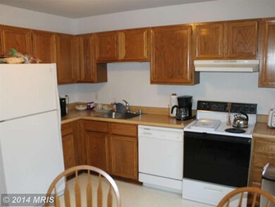 2403 Vineyard Ln, Crofton, MD 21114 - photo 3