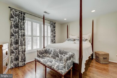 17 Spyglass Ct, Lutherville Timonium, MD 21093 - photo 5