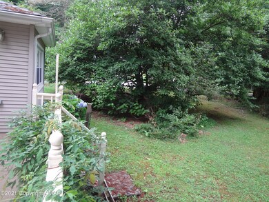 1126 Bush Rd, Cresco, PA 18326 - photo 6