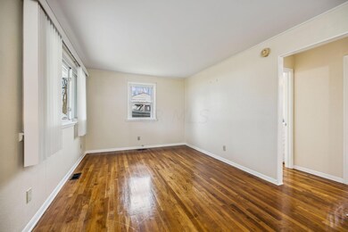 2436 Charlemagne St, Grove City, OH 43123 - photo 4