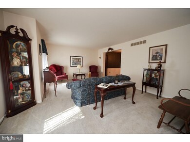 93 Watergate Dr, Feasterville Trevose, PA 19053 - photo 6