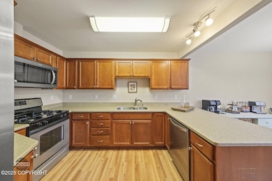 18-web-or-mls-20630 Icefall Dr-18