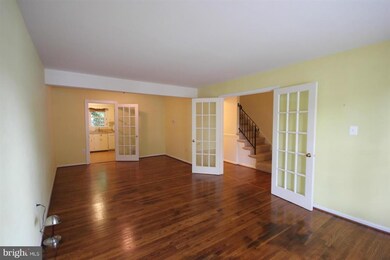 2959 Cashel Ln, Vienna, VA 22181 - photo 5