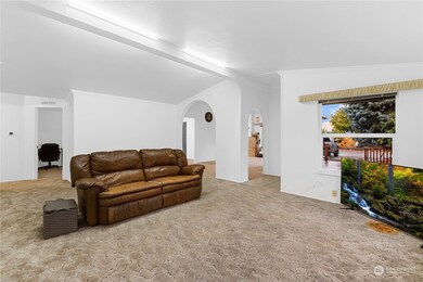 2494 5th St NE, East Wenatchee, WA 98802 - photo 7