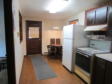 32 Forest Park Dr, Rochester, NH 03868 - photo 3