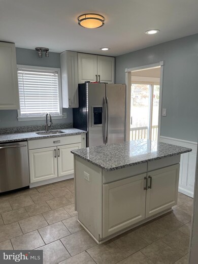 13415 Buchanan Dr, Fort Washington, MD 20744 - photo 2