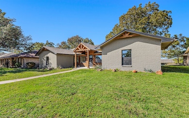 1301 Pecan Valley Dr, Garland, TX 75043 - photo 3