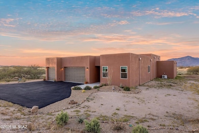 1331 S Cattlemans Loop, Benson, AZ 85602 - photo 5