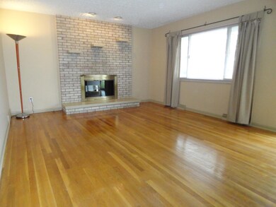 4441 Midvale Rd, Columbus, OH 43224 - photo 2